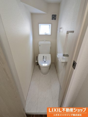 トイレ　-